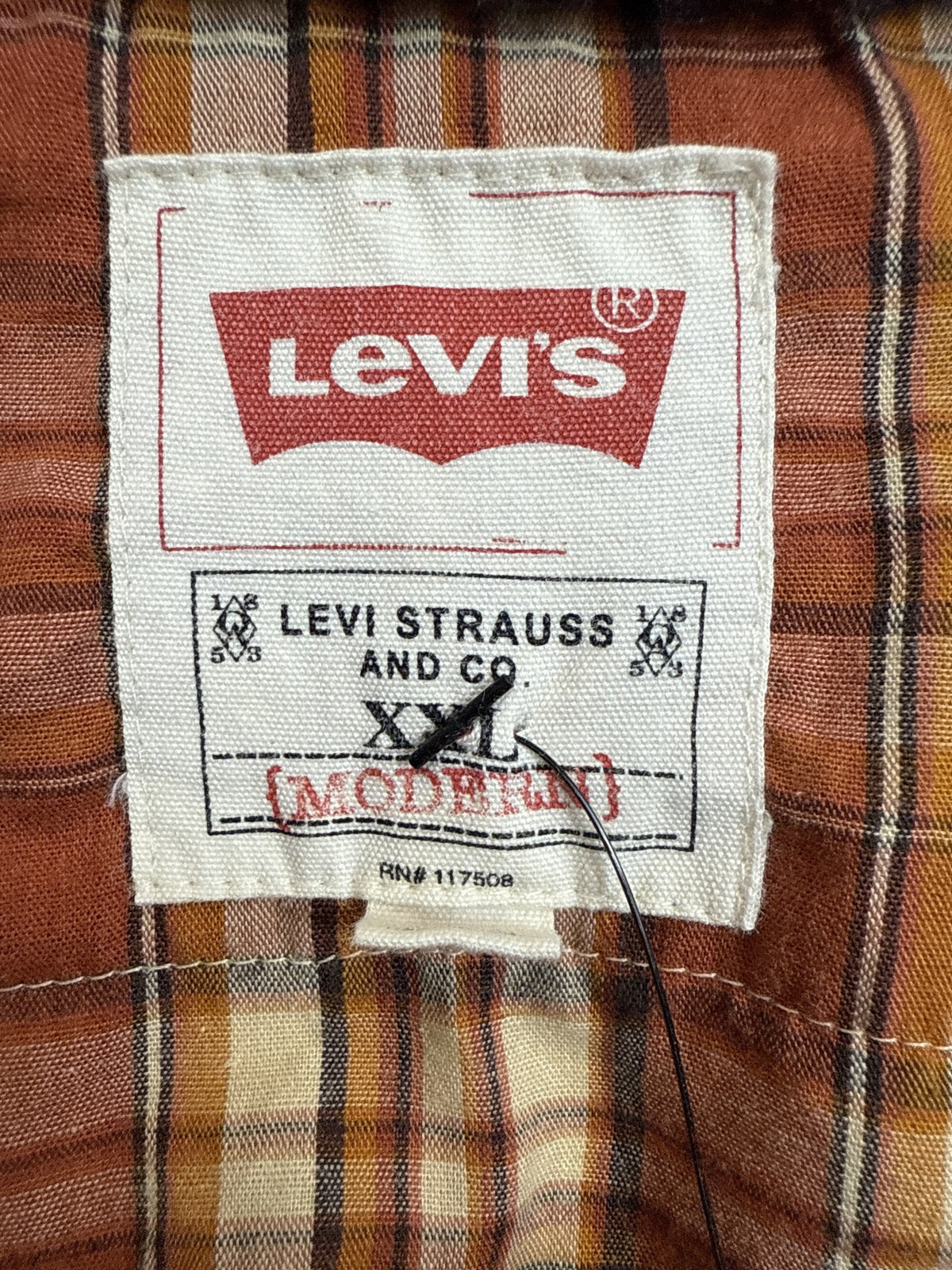 Levi's Plaid Button Up Shirt