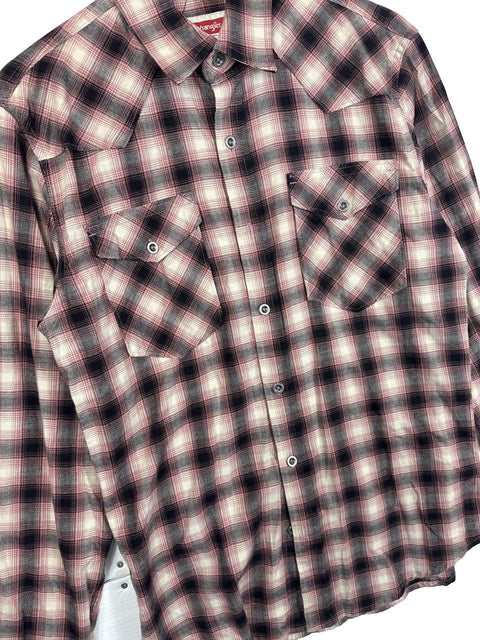 Wrangler Plaid Button Up Shirt