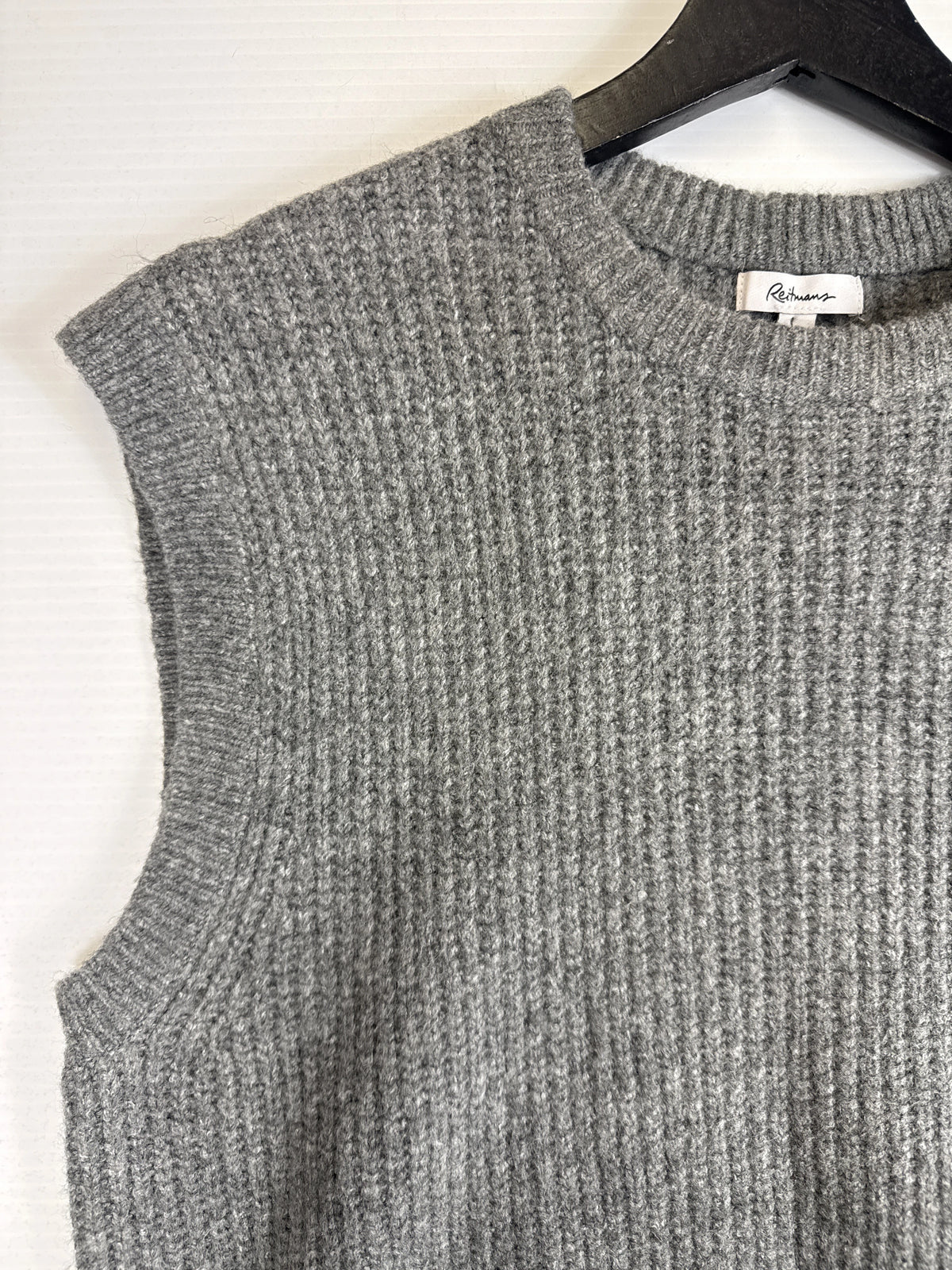Sweater Vest Reitmans Heather Gray