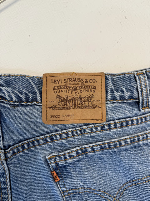 Y2K Levi's Tapered Fit Shorts