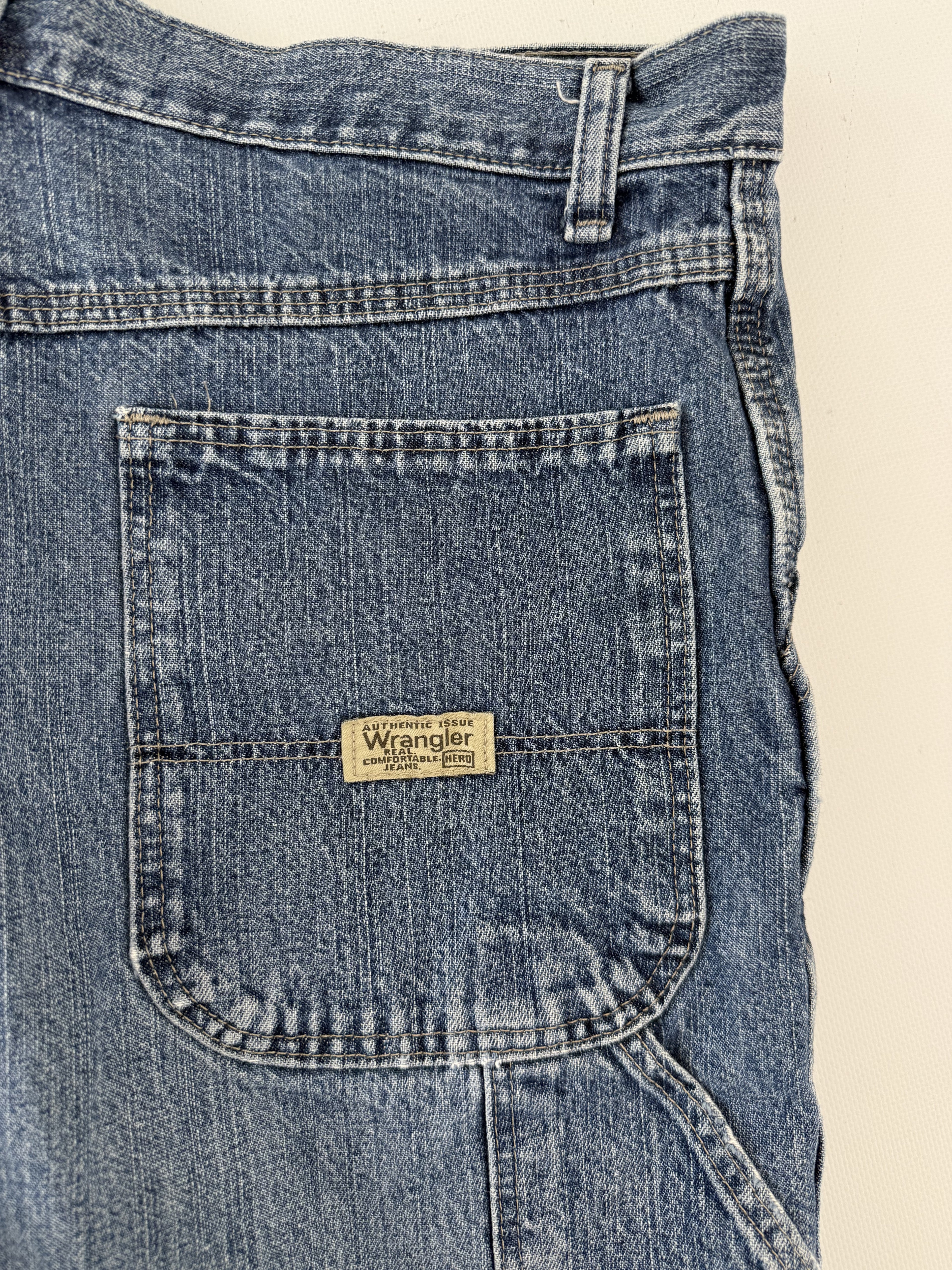 2000s Wrangler Workwear Denim Shorts